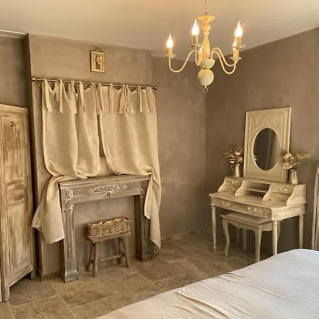 U Casellu فيلة *